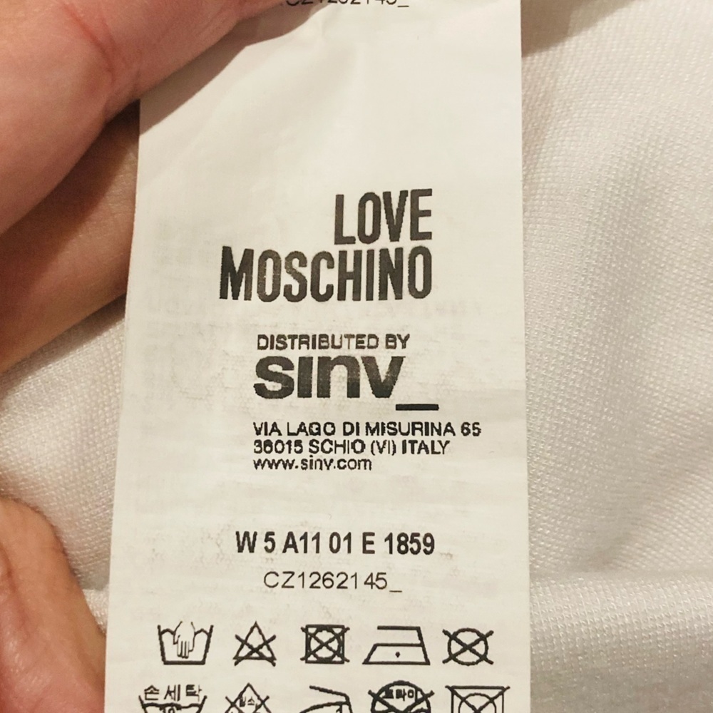 Love Moschino white t-shirt mini length logo dress with sequin appliqués. Size 2 - Picture 6 of 7